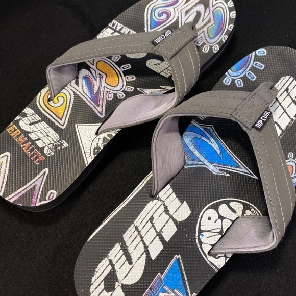 6 for$20♥️Rip curl flip-flops or slippers no size tag approximately 10 i… - Picture 5 of 8